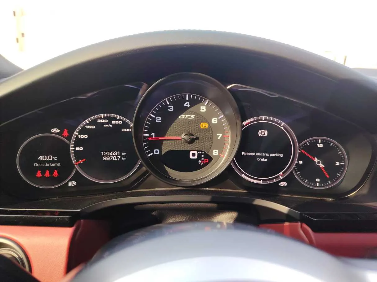 Car image 22