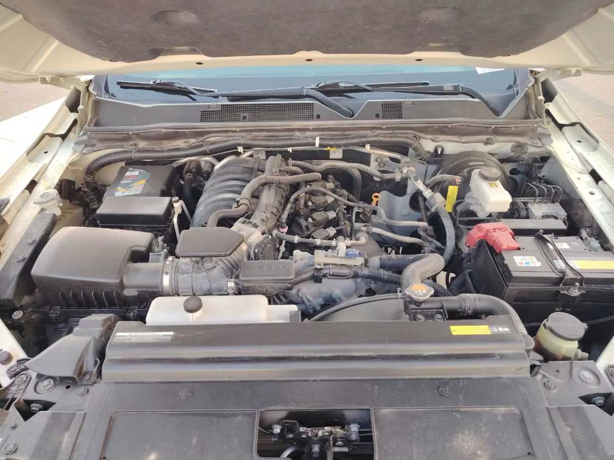 Car image 33