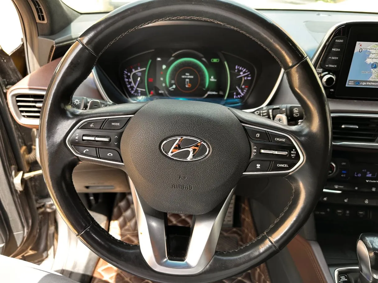 Car image 20