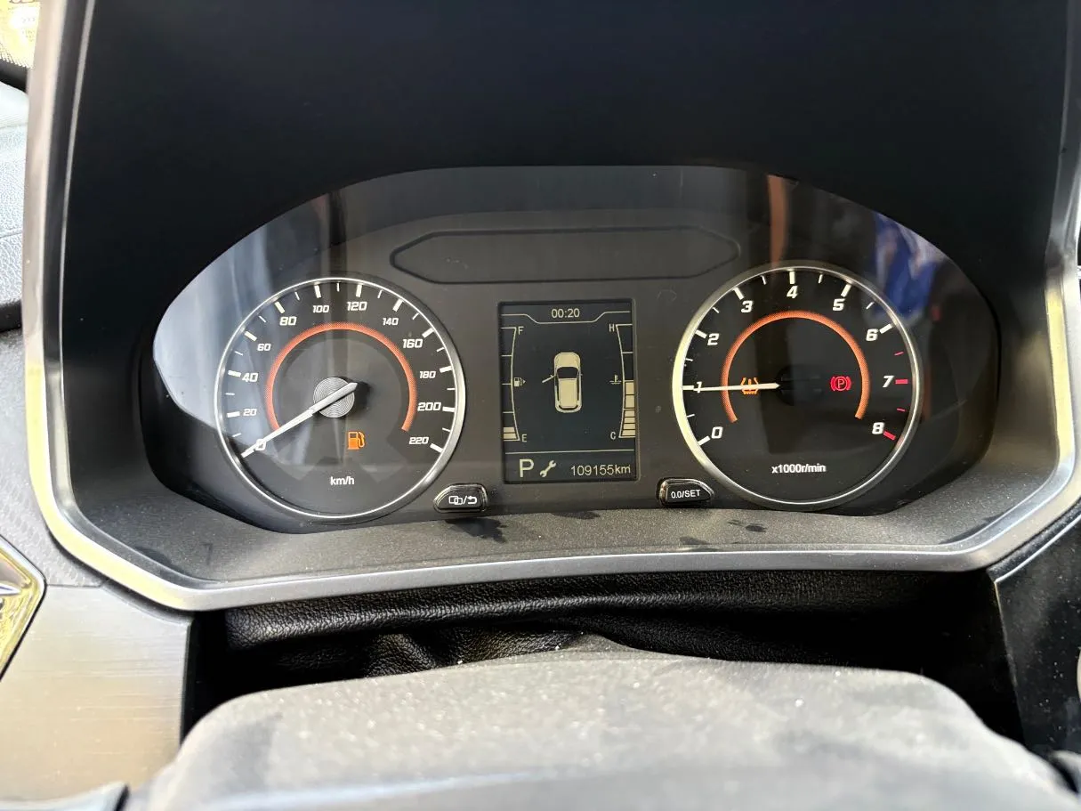 Car image 23