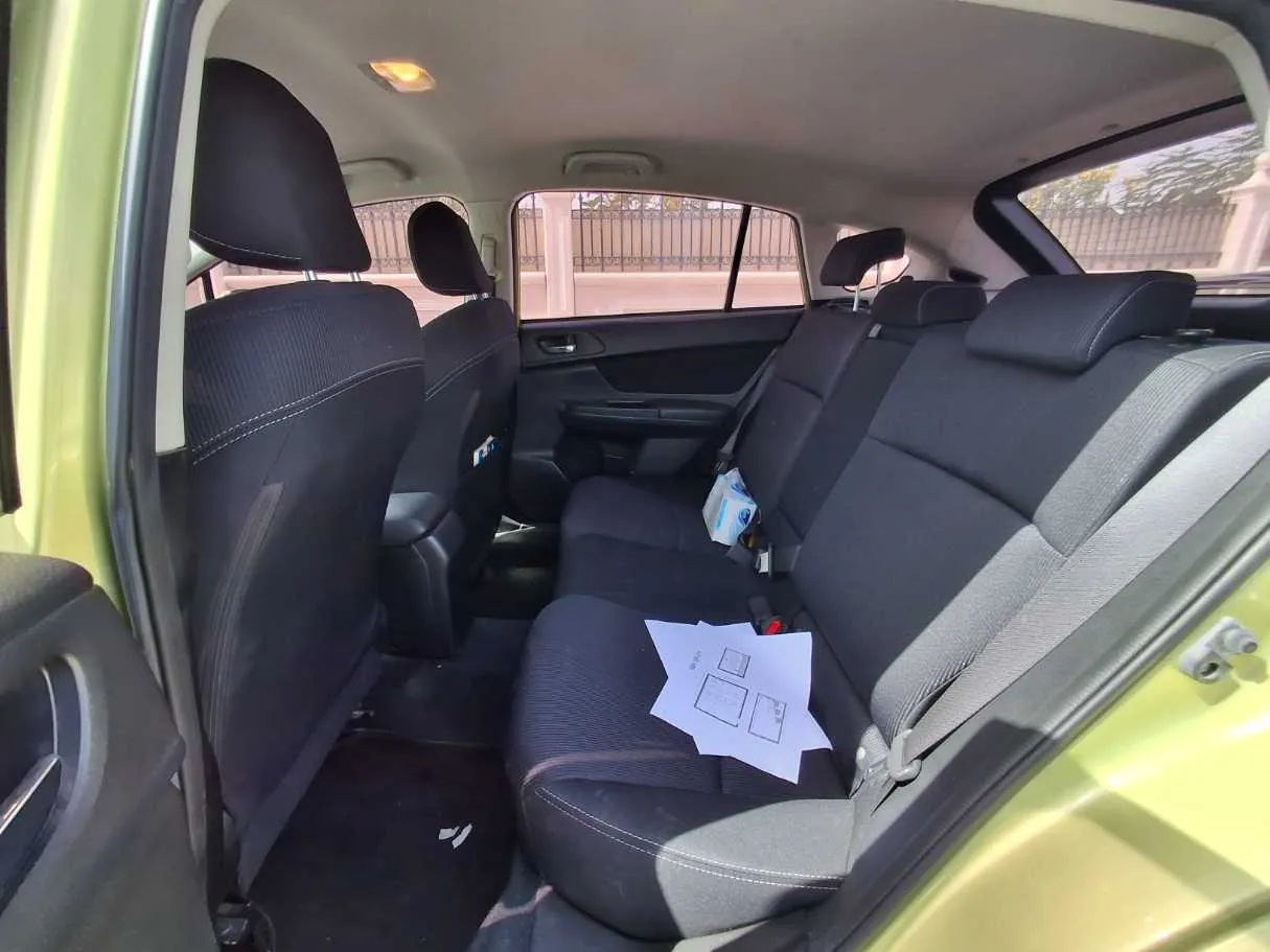 Car image 14