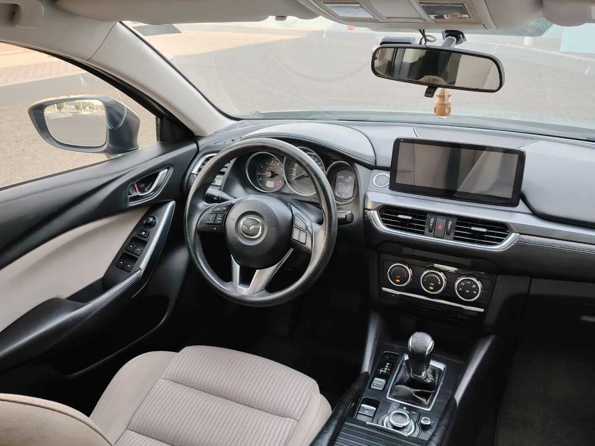 Car image 22