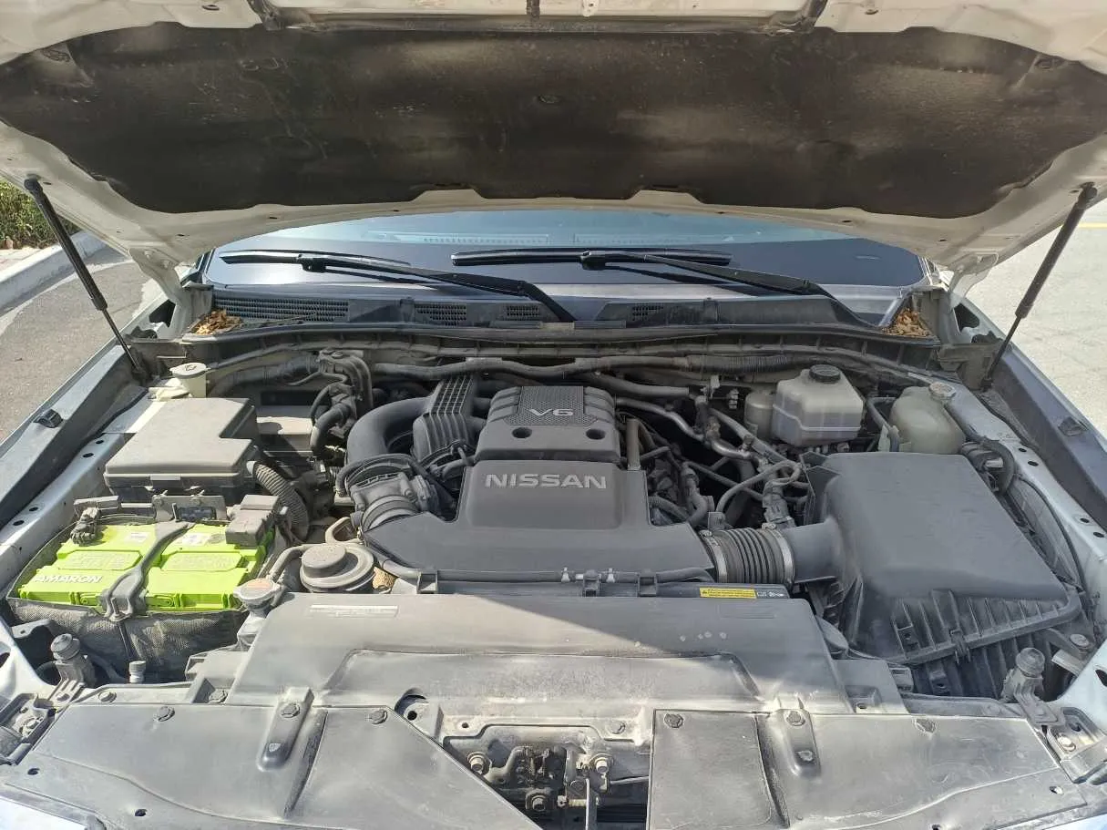 Car image 26