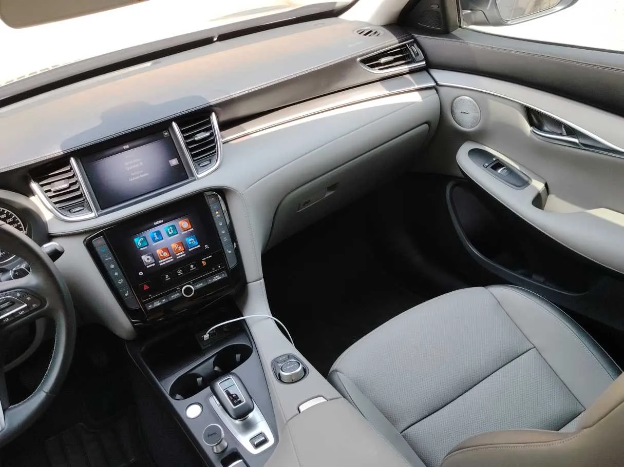 Car image 20
