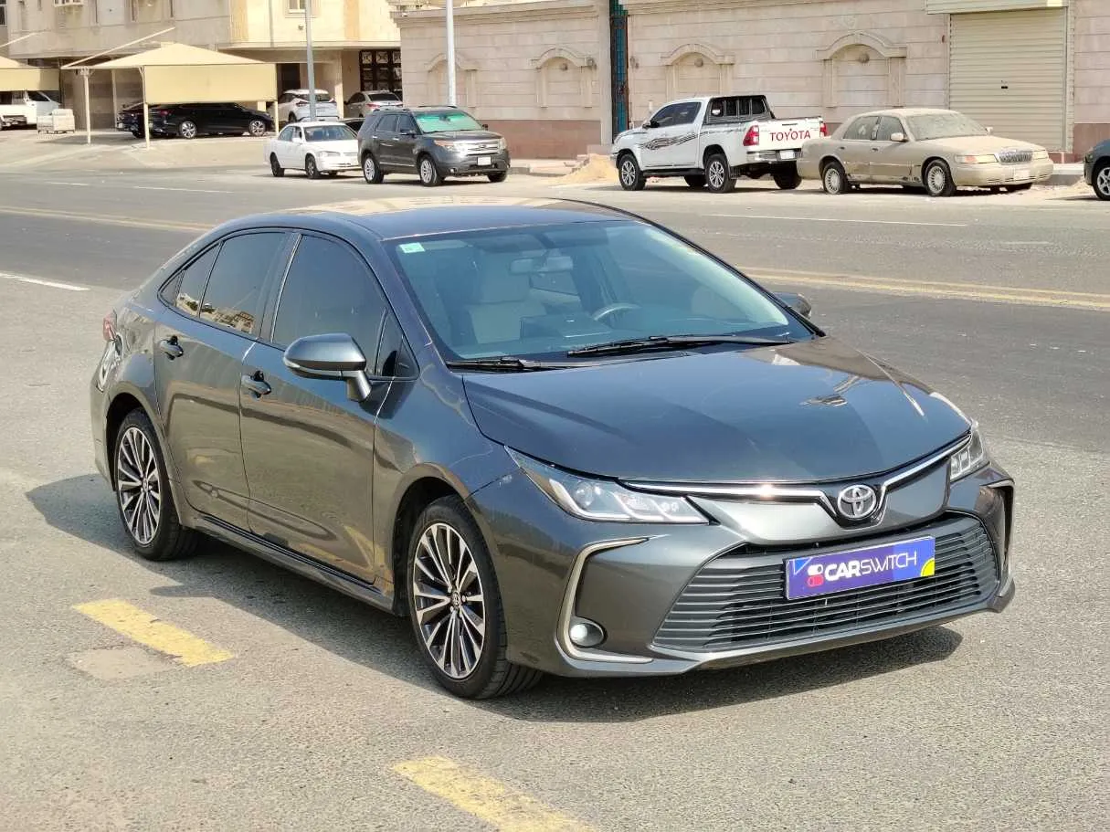 Car image 3
