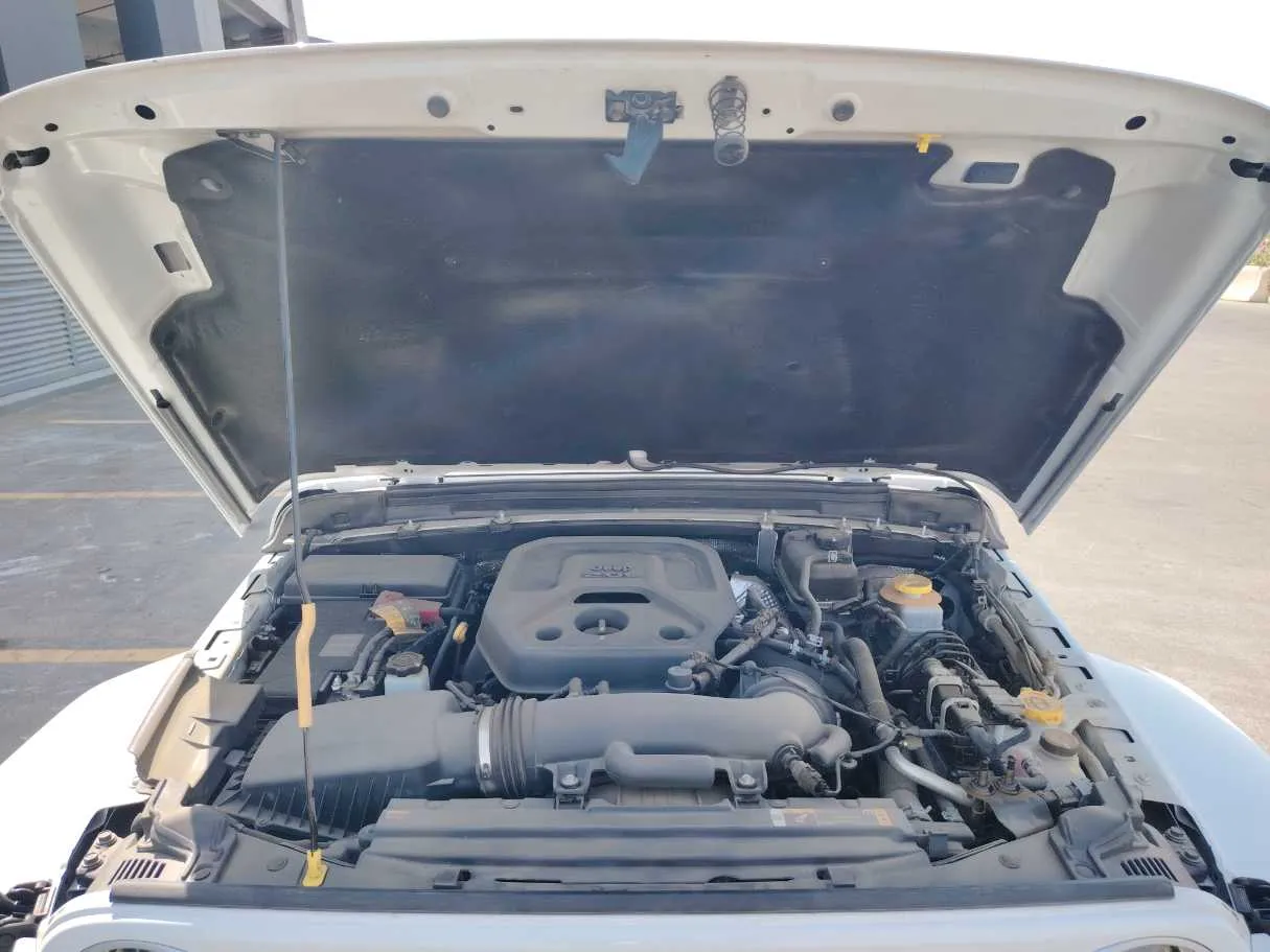Car image 39