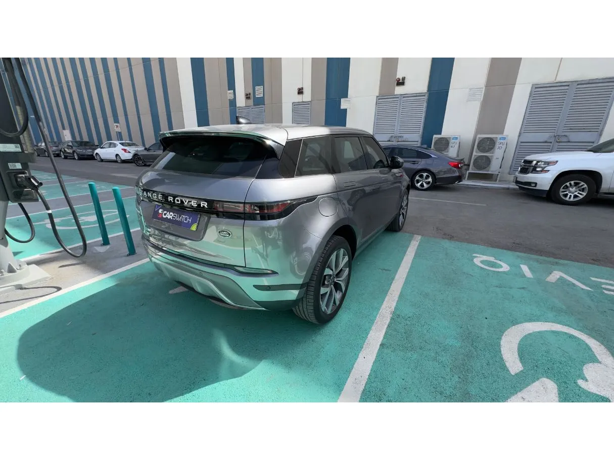Car image 5