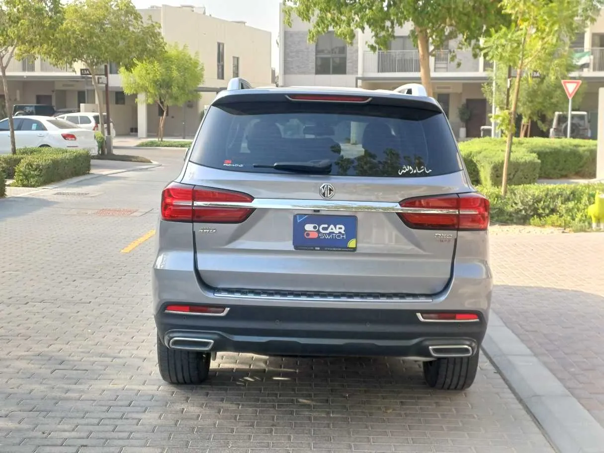 Car image 6