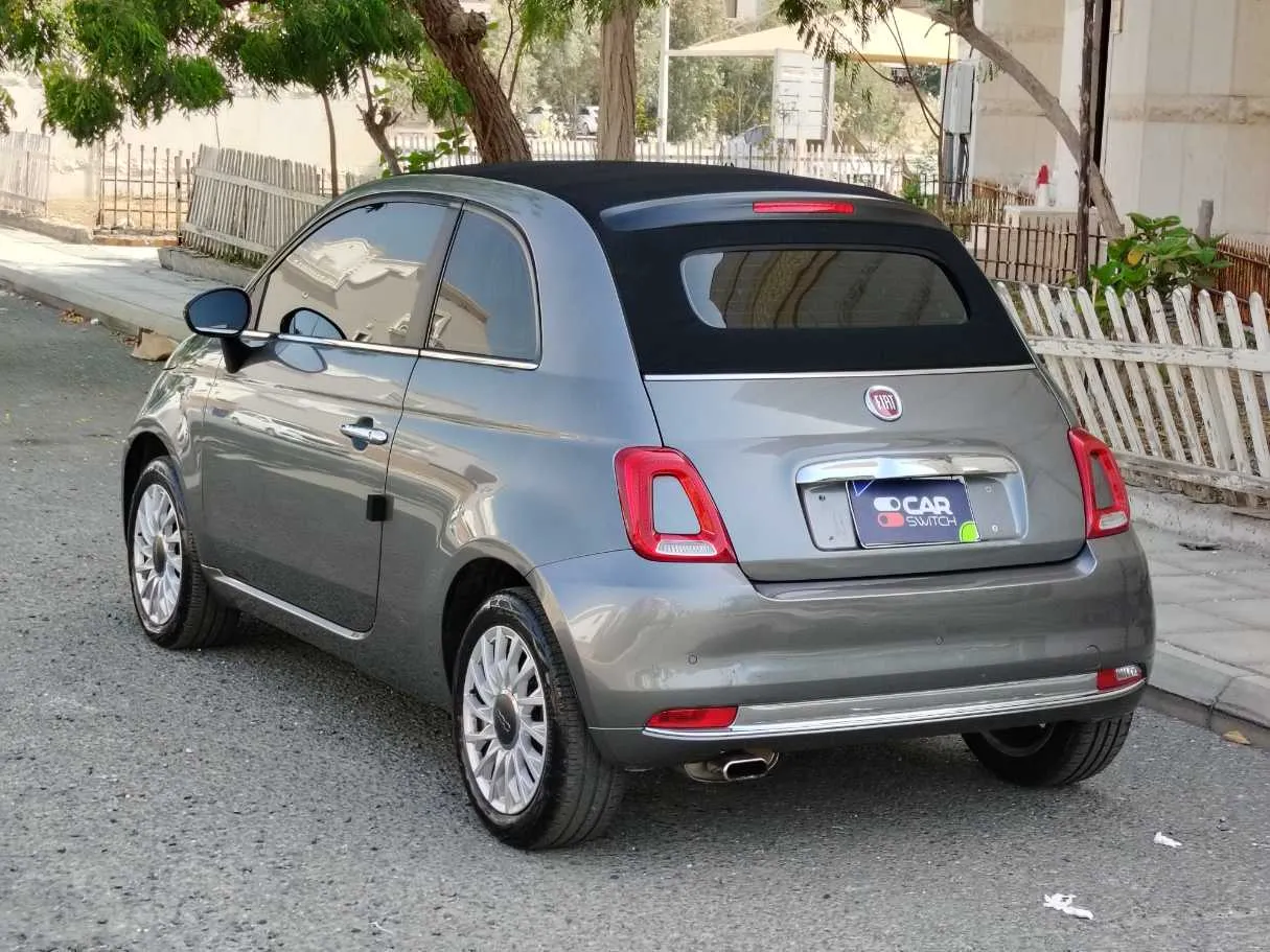 Car image 8