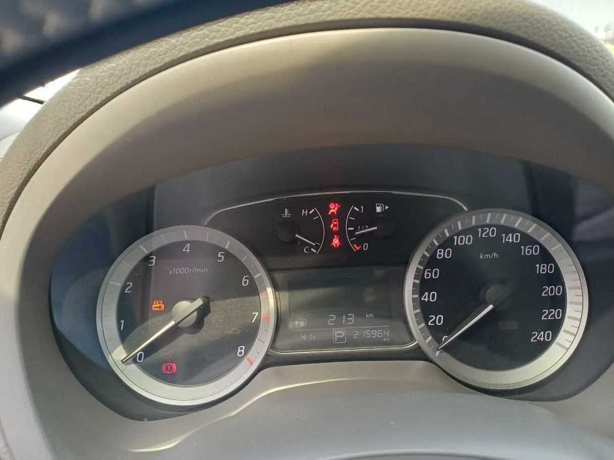 Car image 18
