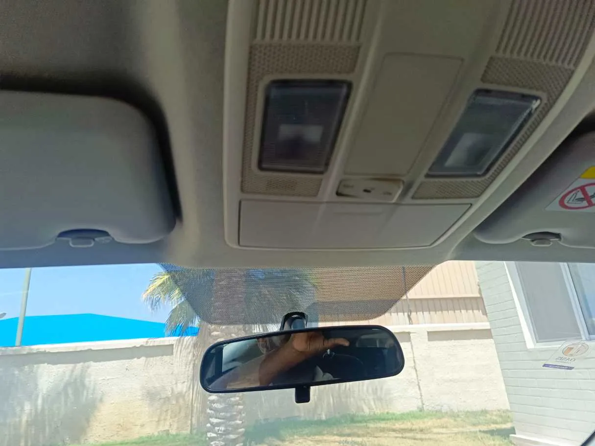 Car image 29