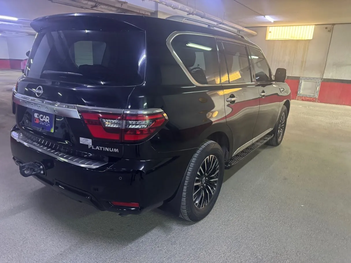 Car image 5