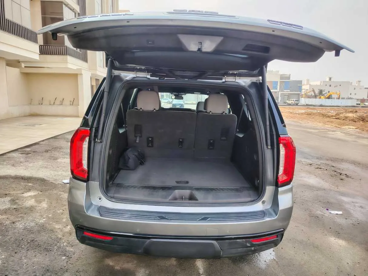 Car image 32