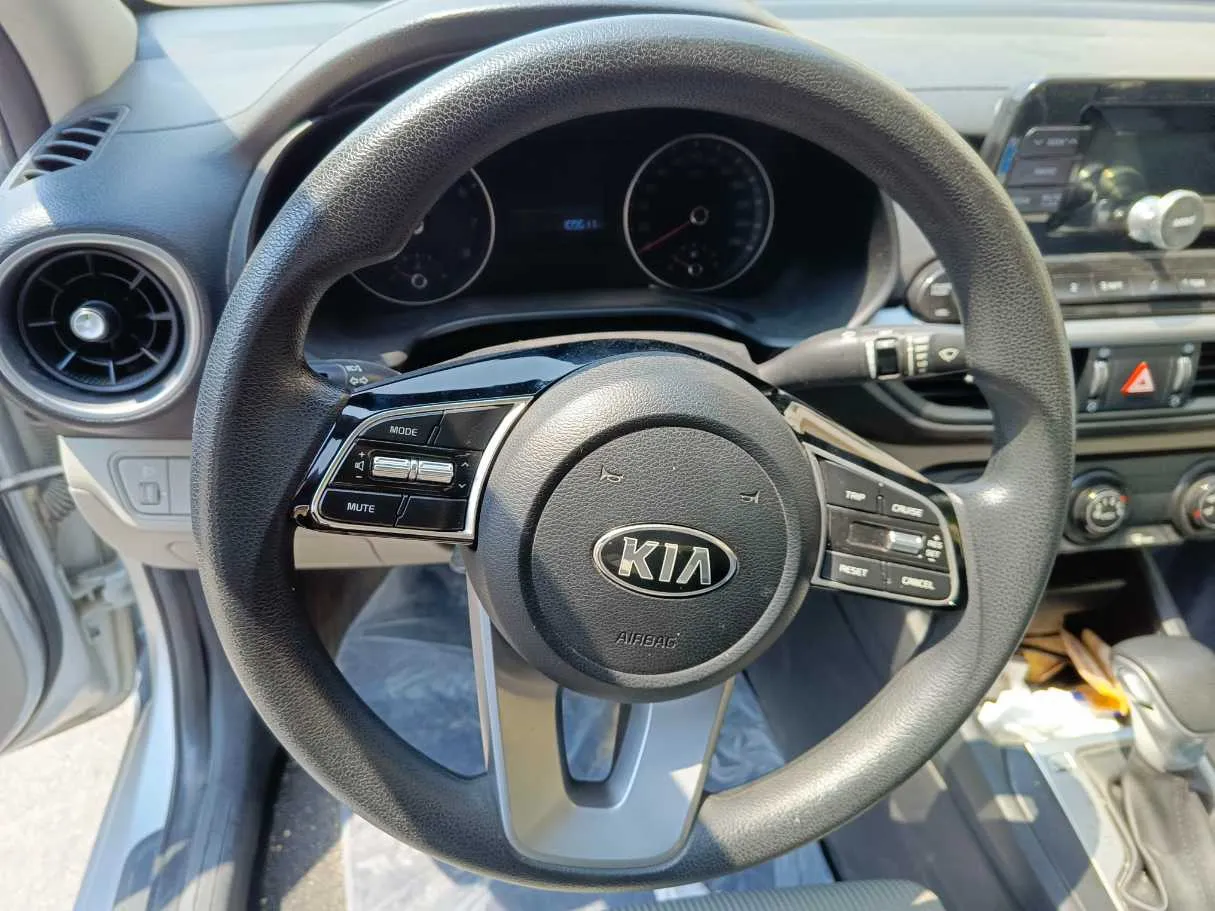 Car image 22