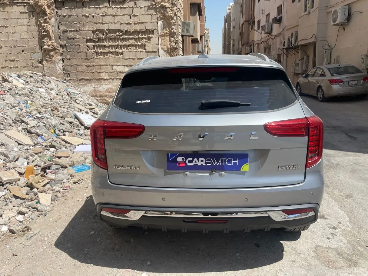Car image 6