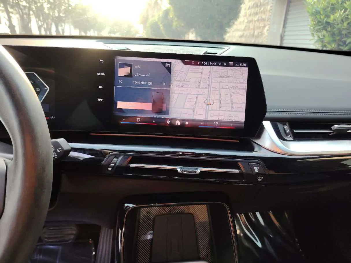 Car image 27