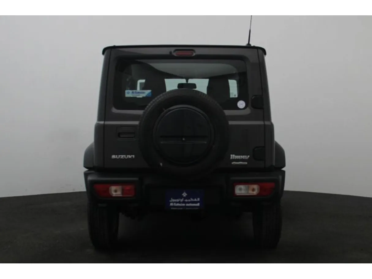 Car image 12