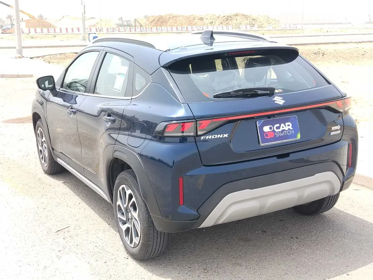 Car image 7