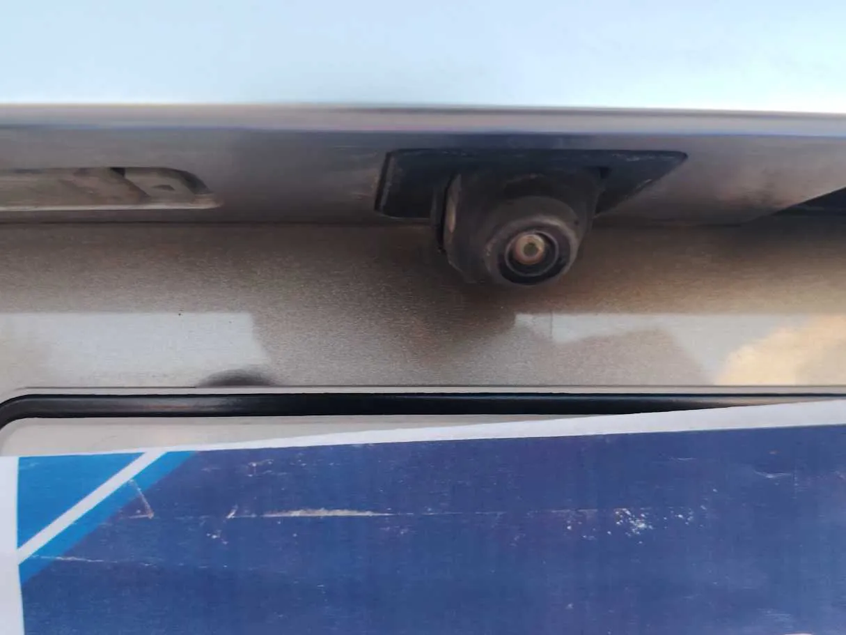 Car image 29