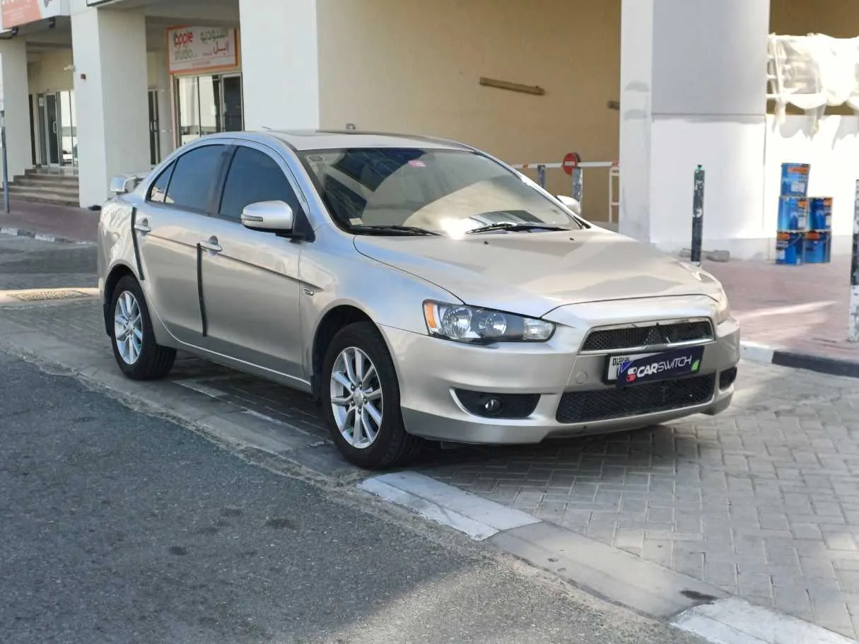 Car image 3