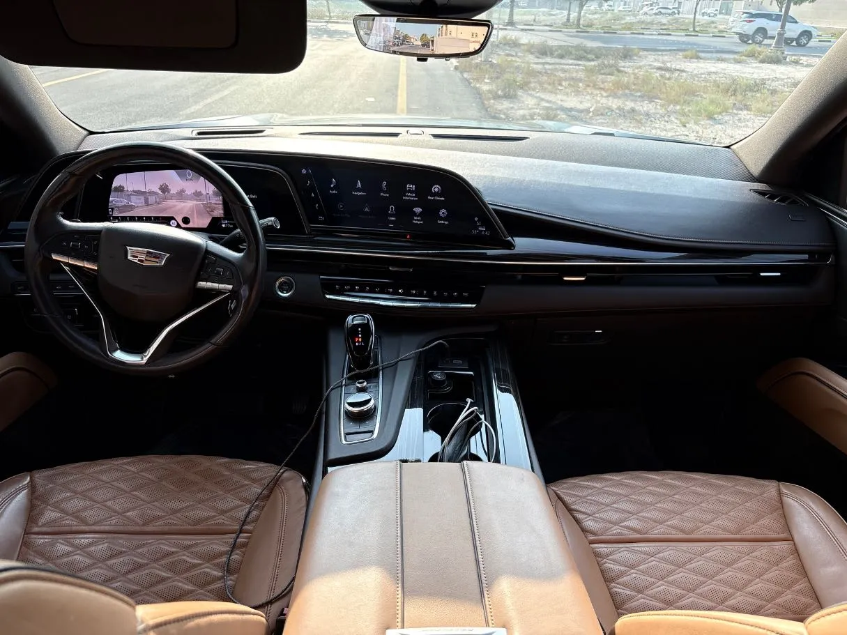 Car image 23