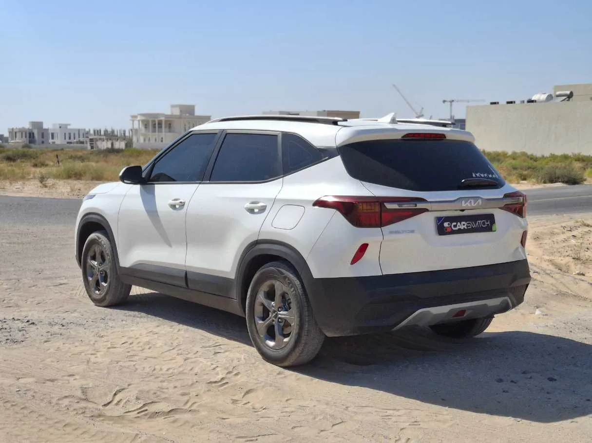 Car image 7