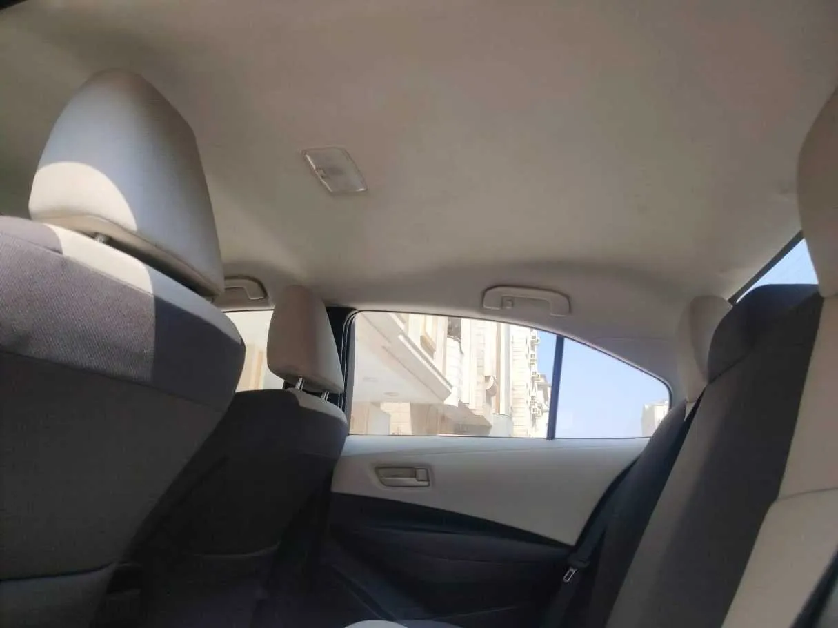 Car image 20
