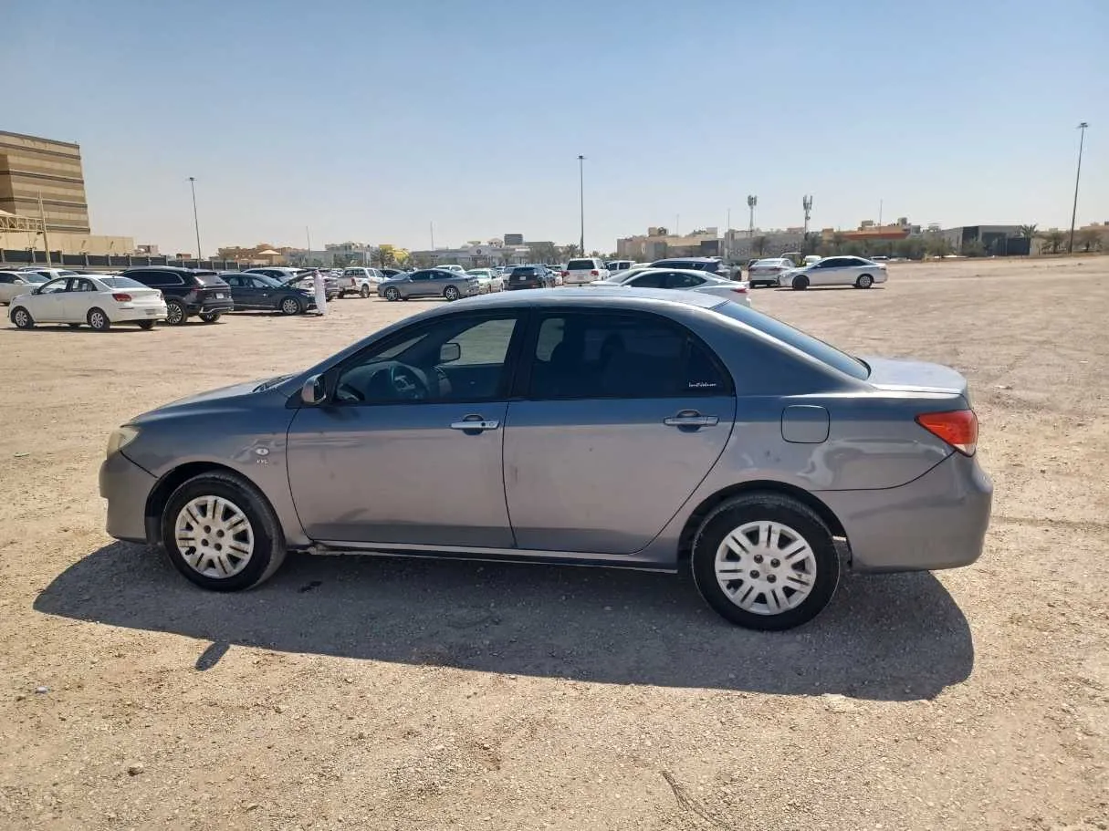 Car image 8