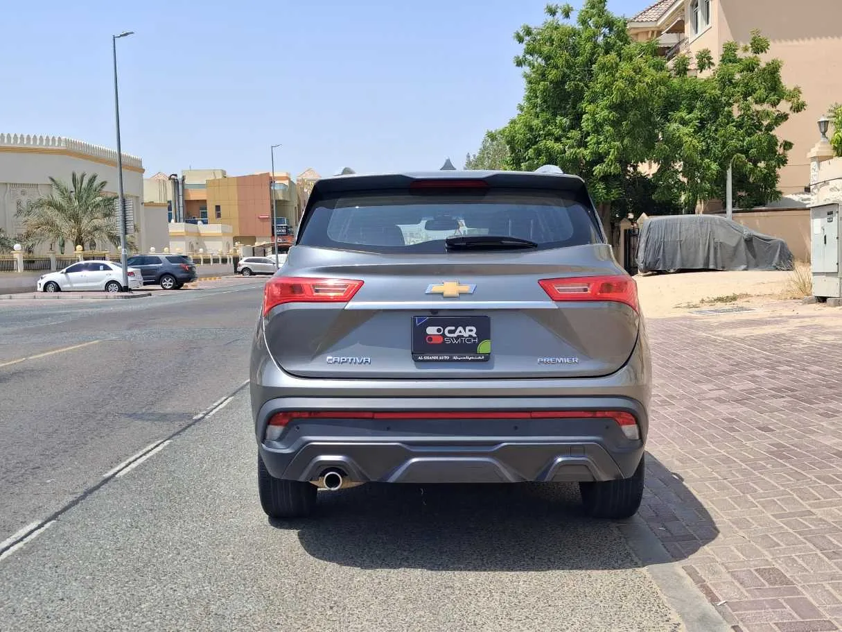 Car image 6