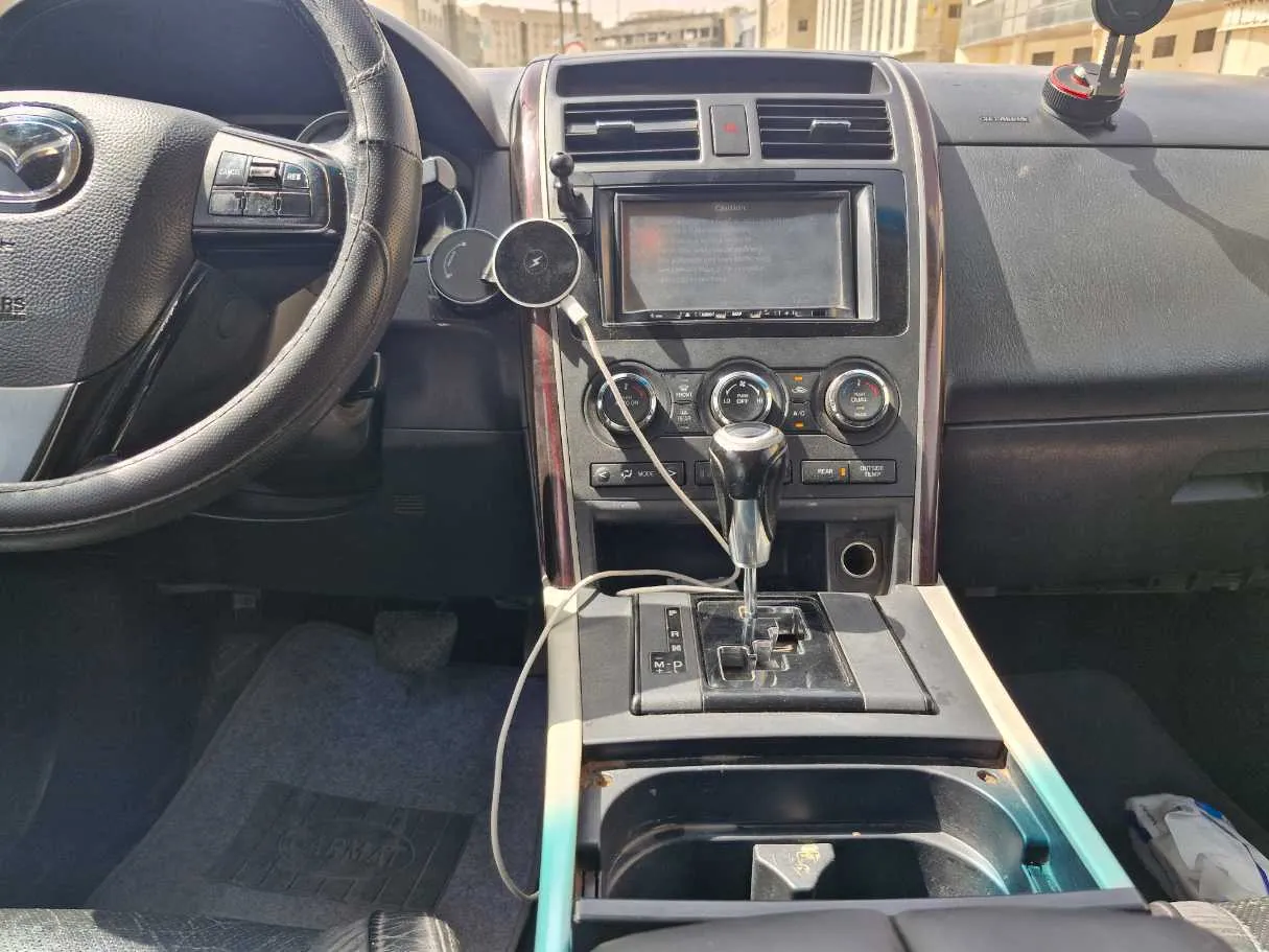 Car image 16