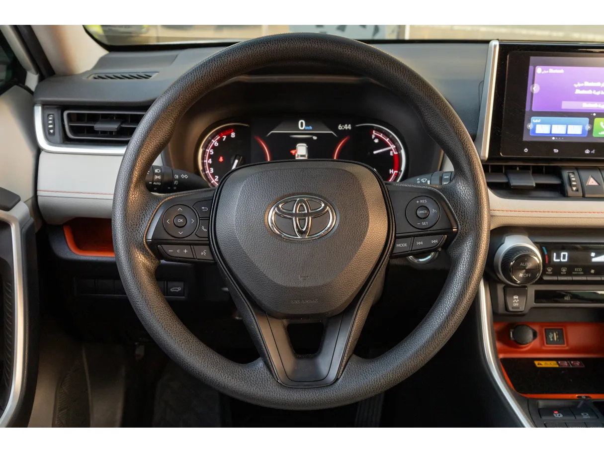 Car image 7