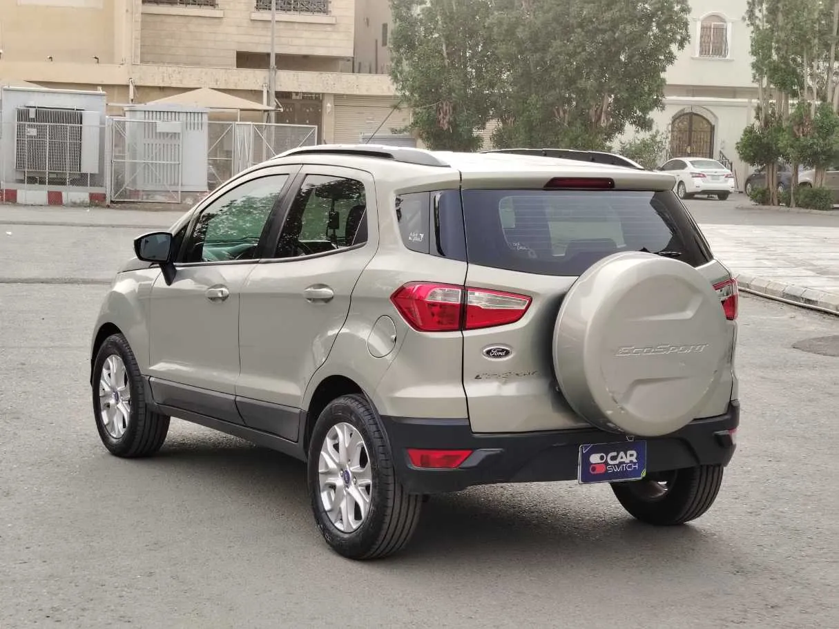 Car image 7