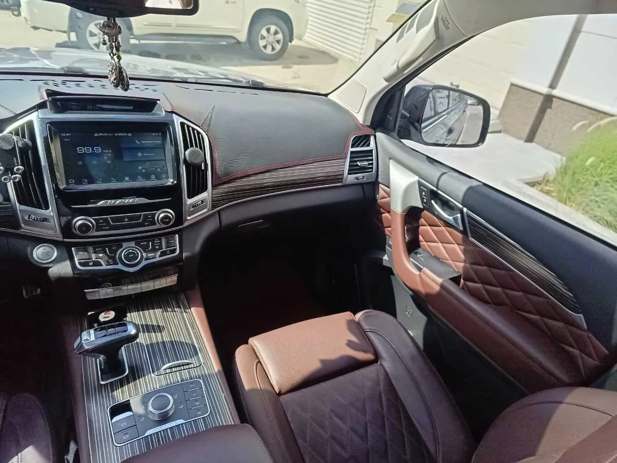 Car image 39
