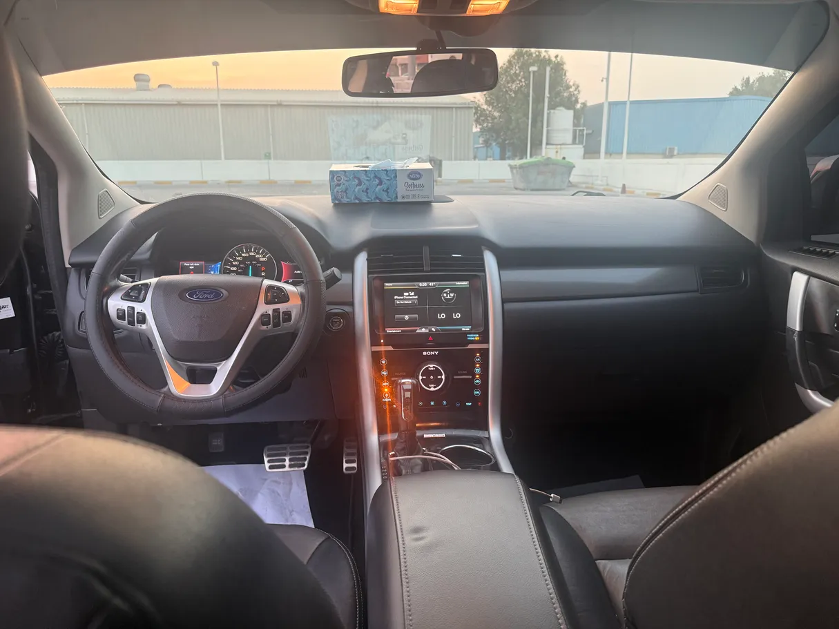 Car image 7