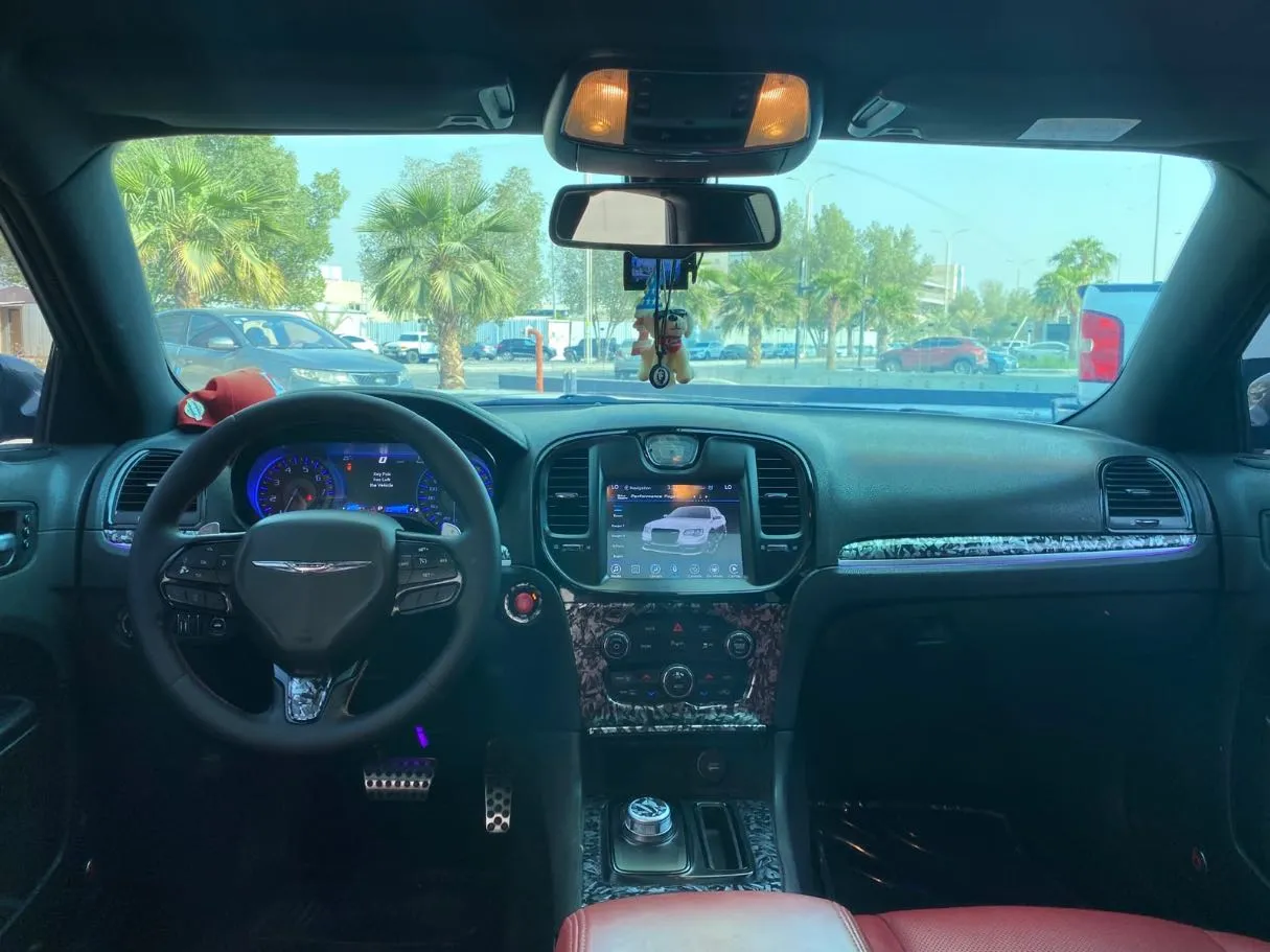 Car image 16