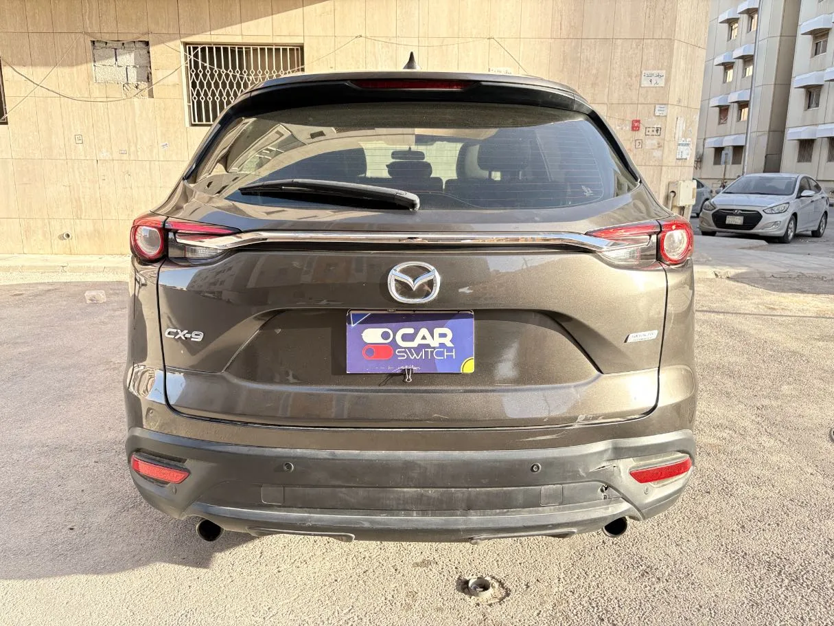 Car image 6