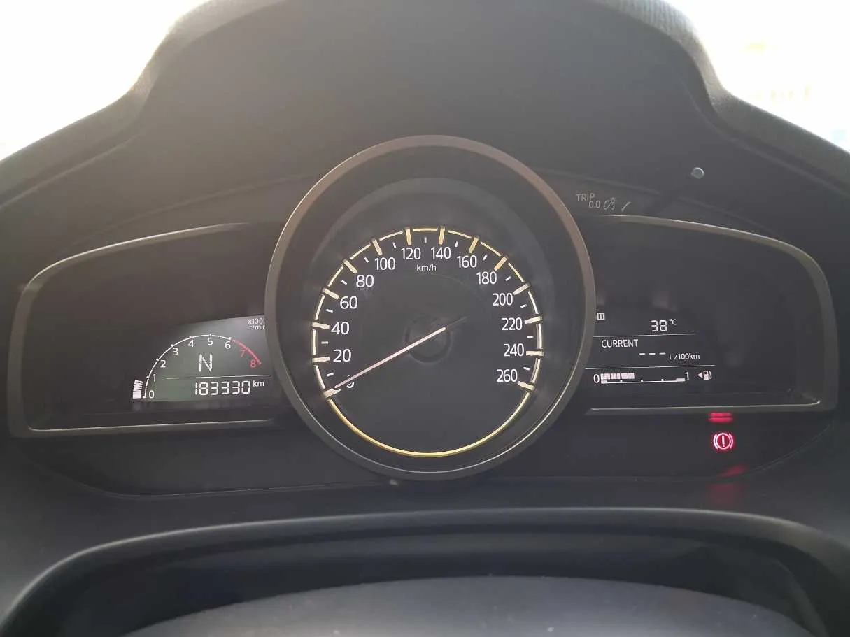 Car image 19