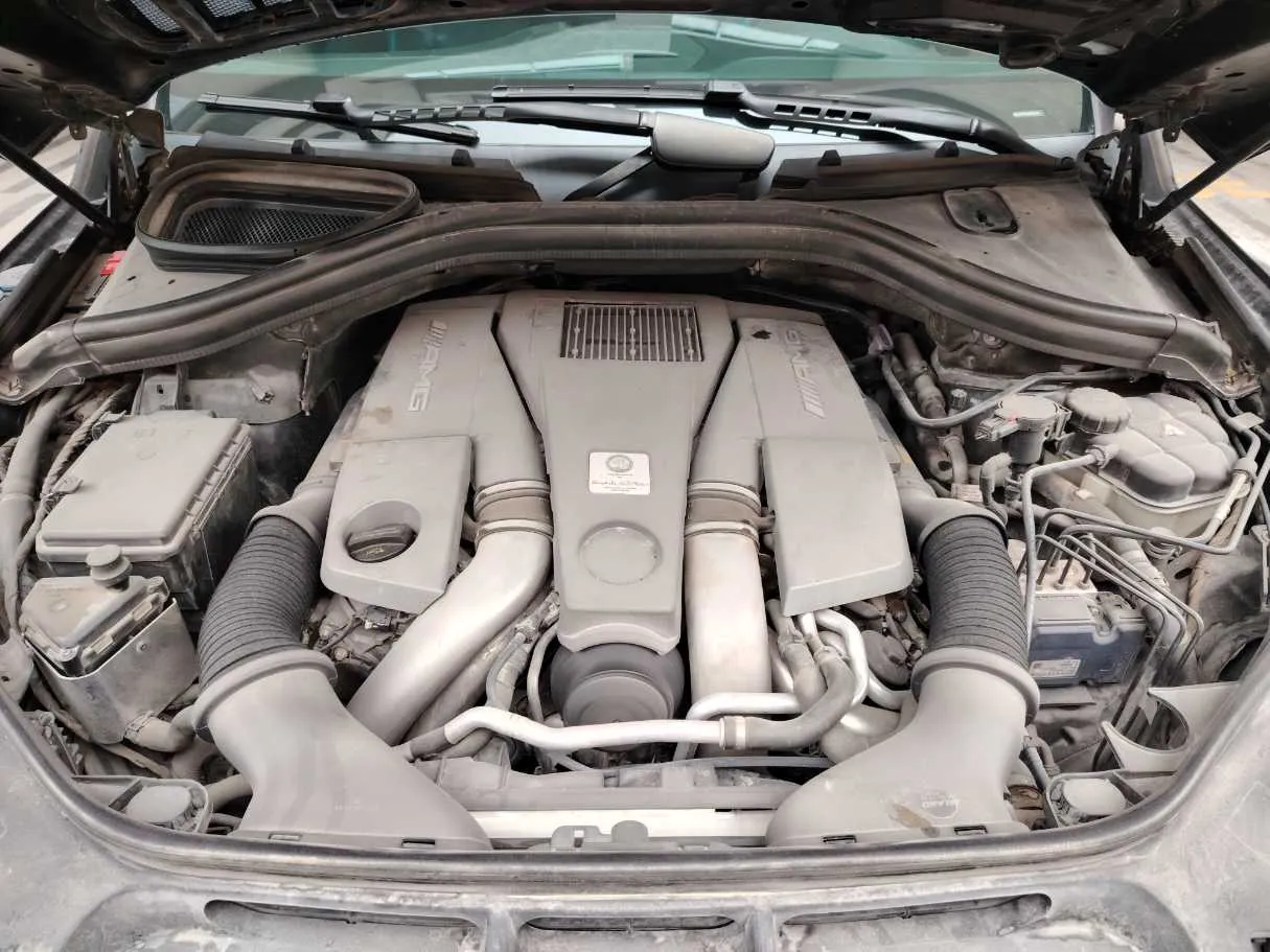 Car image 27