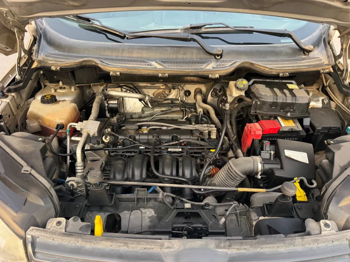 Car image 21