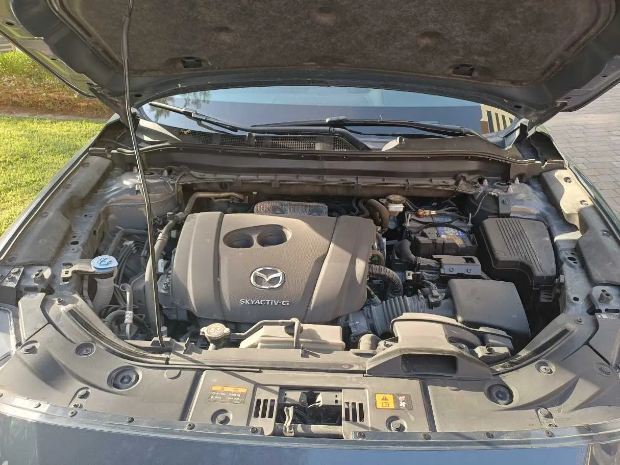 Car image 27