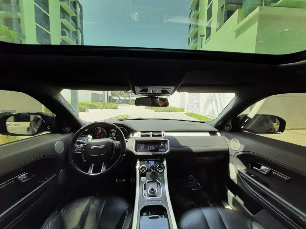 Car image 16