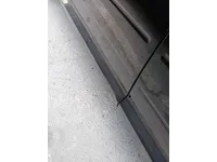الباب الأمامى الأيسر