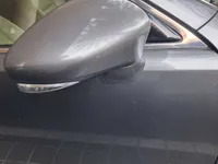 الباب الأمامى الأيمن