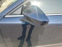 الباب الأمامى الأيسر