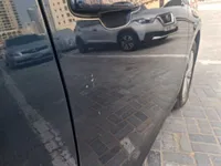 الباب الأمامى الأيمن