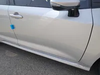 الباب الأمامى الأيمن