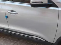 الباب الأمامى الأيمن