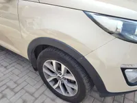الرفرف الجانبى الأيمن