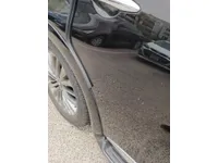 الباب الأمامى الأيسر