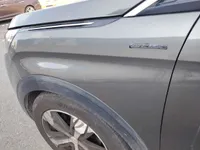 الرفرف الجانبي الأيسر